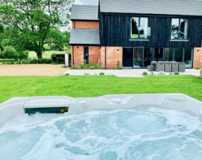 Unique house with Hot Tub in rural New Forest